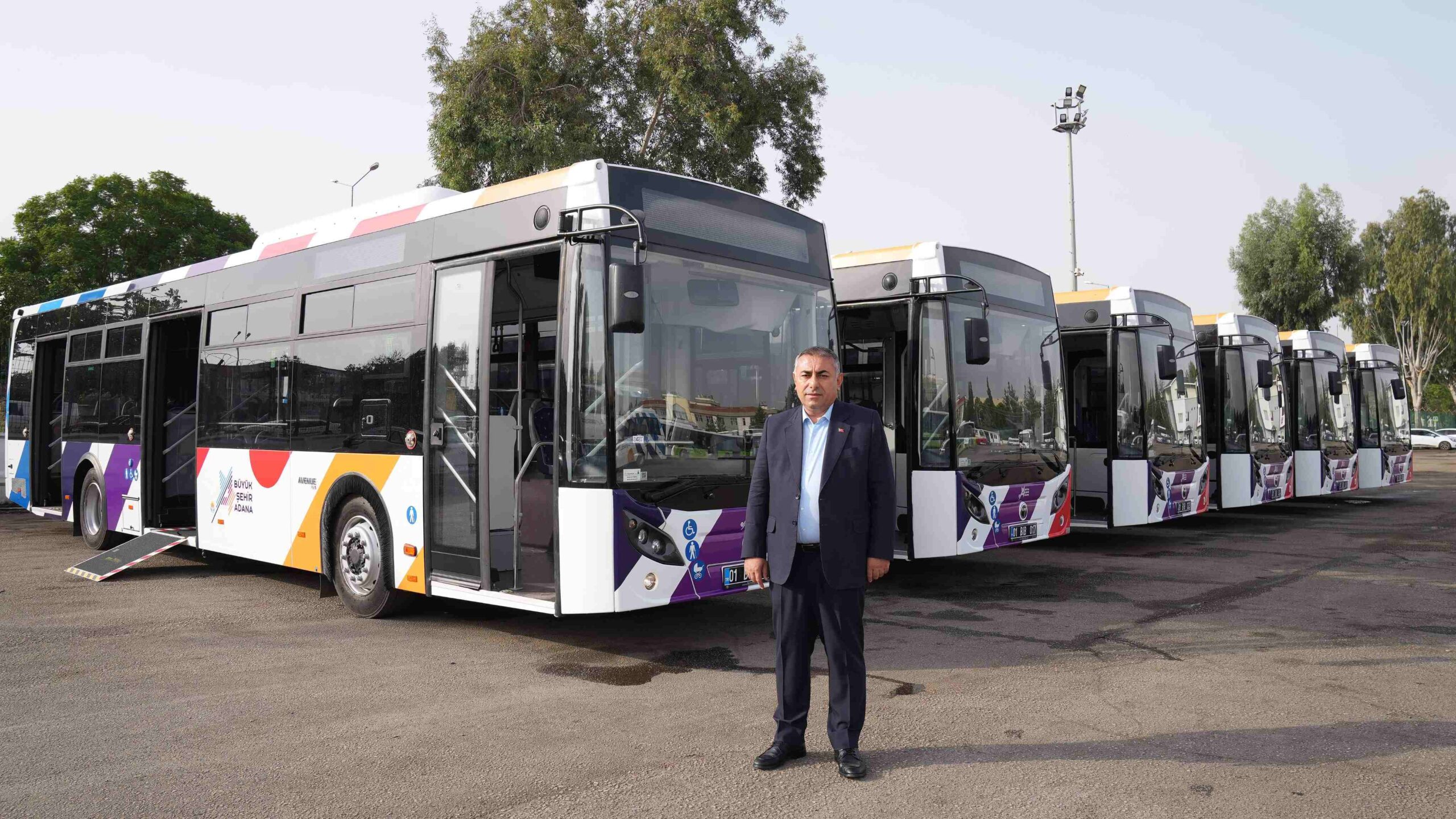Büyükşehir ulaşım ve hizmet filolarını büyütüyor